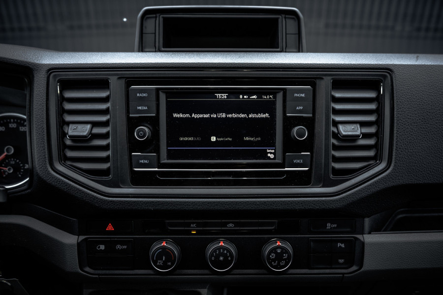 Volkswagen Crafter 2.0 TDI L3H2 | 140PK | Camera | Carplay | Mirrorlink | Cruise | Airco | 3-Zits