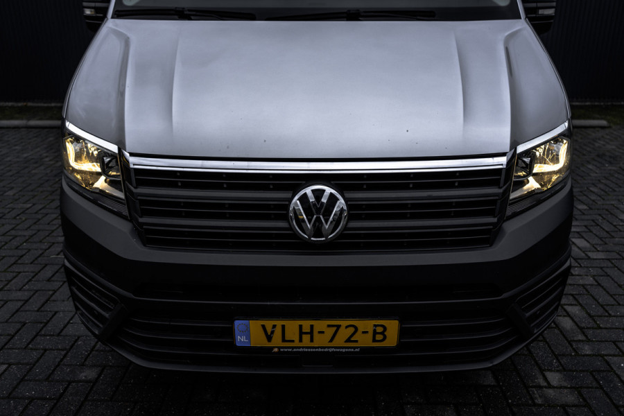Volkswagen Crafter 2.0 TDI L3H2 | 140PK | Camera | Carplay | Mirrorlink | Cruise | Airco | 3-Zits