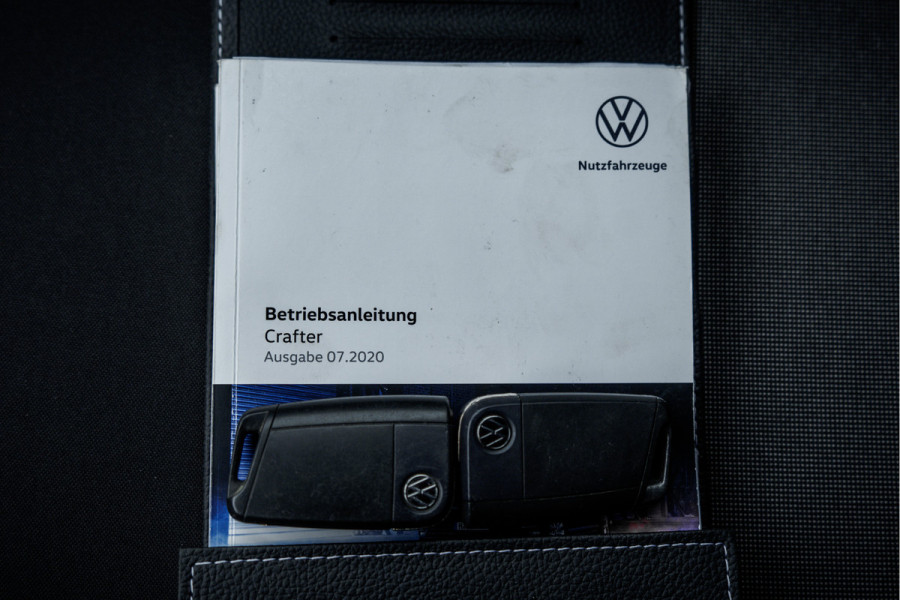 Volkswagen Crafter 2.0 TDI L3H2 | 140PK | Camera | Carplay | Mirrorlink | Cruise | Airco | 3-Zits