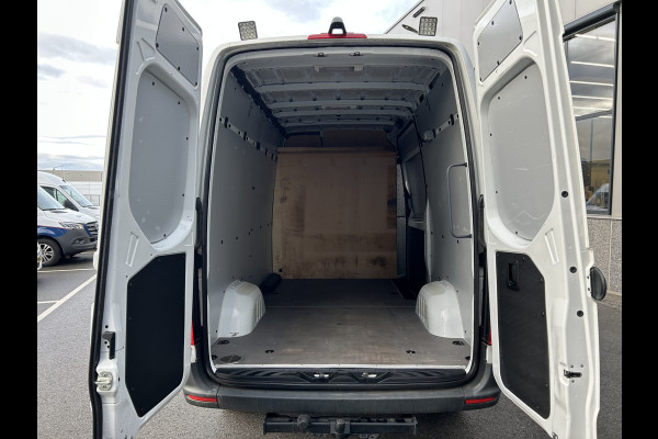 Mercedes-Benz Sprinter 317 CDI L2 H2 2800KG Trekhaak / MBUX / Camera / Navigatie / Stand kachel / Airco / 270 Graden achterdeuren