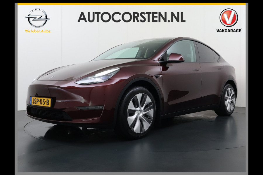 Tesla Model Y Long Range AWD 75kWh SOH 95% Warmtepomp Matrix-Led Leder Navi Ecc Premium Audio Stoel+Stuurverwarming Autopilot Adaptieve Cruise Memory Intel Atom® Processor Achterbank verwarmd 4WD Elek.Stoelen+Achterklep Zeer complete Model Y in de speciale kleur Midnight Cherry Red.