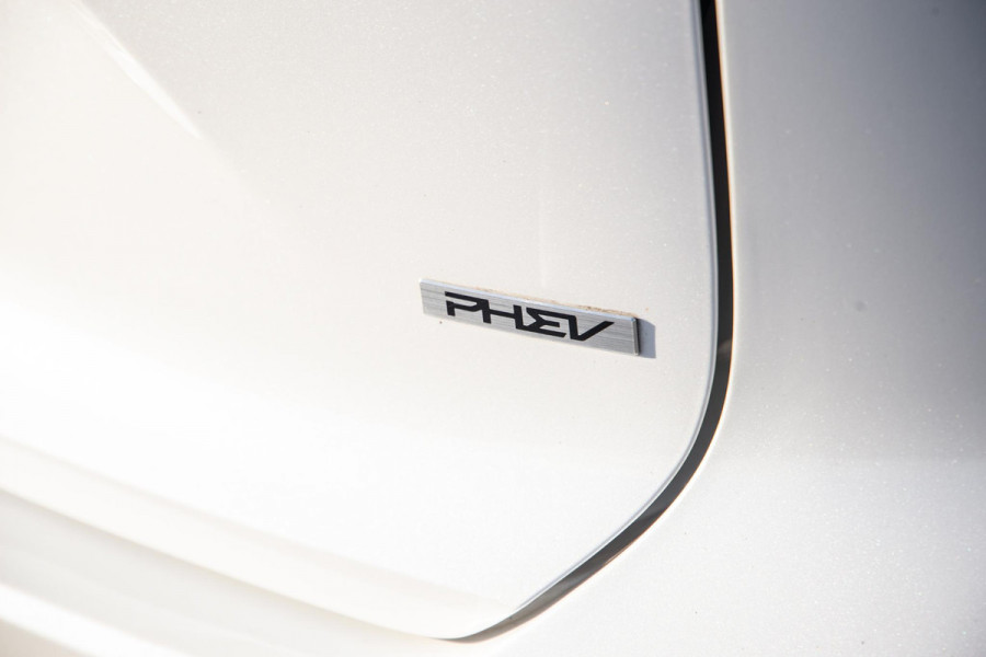 Kia Niro 1.6 GDi PHEV DynamicLine TREKHAAK / PLUG IN HYBRID / CARPLAY / NAVI / FABRIEKS GARANTIE !