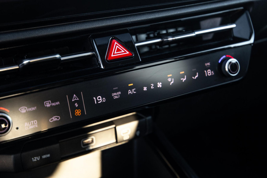 Kia Niro 1.6 GDi PHEV DynamicLine TREKHAAK / PLUG IN HYBRID / CARPLAY / NAVI / FABRIEKS GARANTIE !