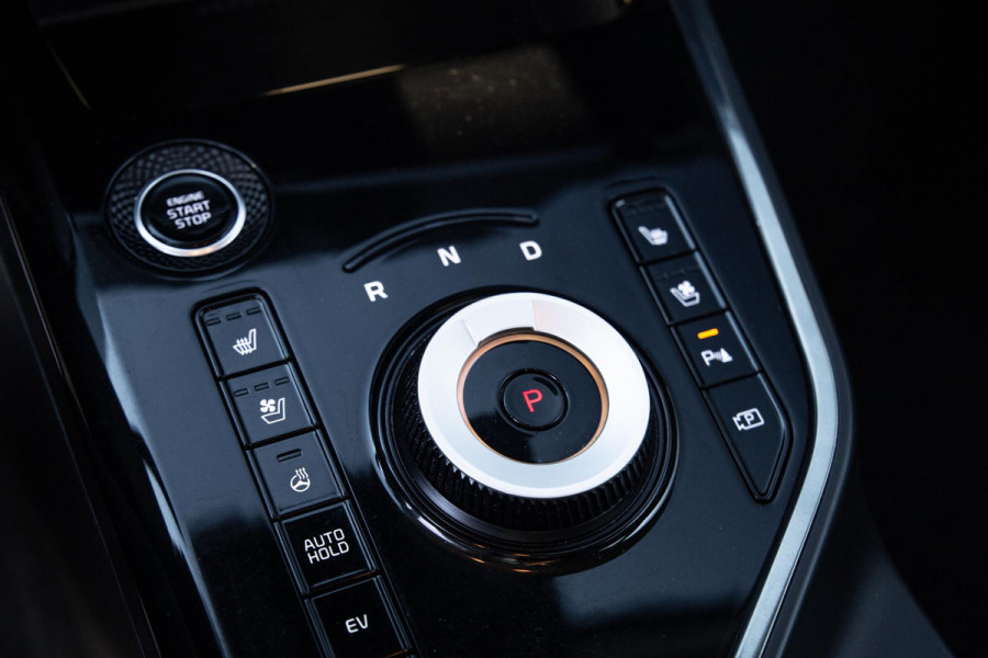 Kia Niro 1.6 GDi PHEV DynamicLine TREKHAAK / PLUG IN HYBRID / CARPLAY / NAVI / FABRIEKS GARANTIE !