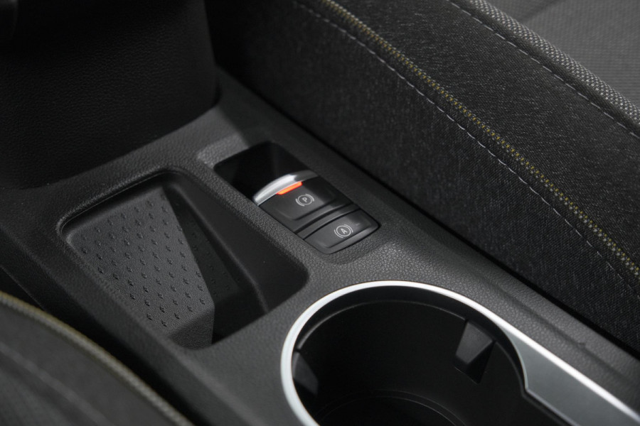 Renault Captur 1.6 E-Tech Full Hybrid 145 Techno | Camera | Navigatie | Apple Carplay | Parkeersensoren