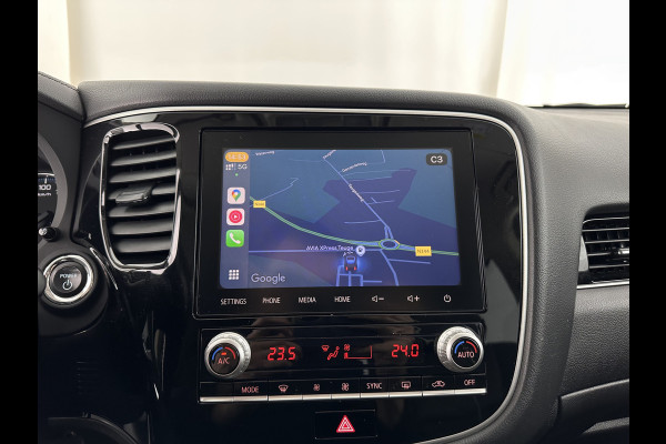 Mitsubishi Outlander 2.4 PHEV Intense (INCL.BTW) *LEATHER-MICROFIBRE | LED-LIGHTS | KEYLESS | CAMERA | HEATED-COMFORTSEATS | ECC | SHIFT-PADDLES | PDC | CRUISE | PRIVACY-GLASS | DAB | TOWBAR | 18''ALU *