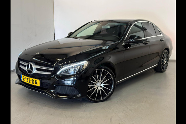 Mercedes-Benz C-Klasse 180 / Sfeerverlichting / Stoelverwarming