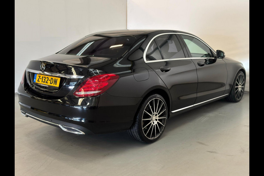 Mercedes-Benz C-Klasse 180 / Sfeerverlichting / Stoelverwarming