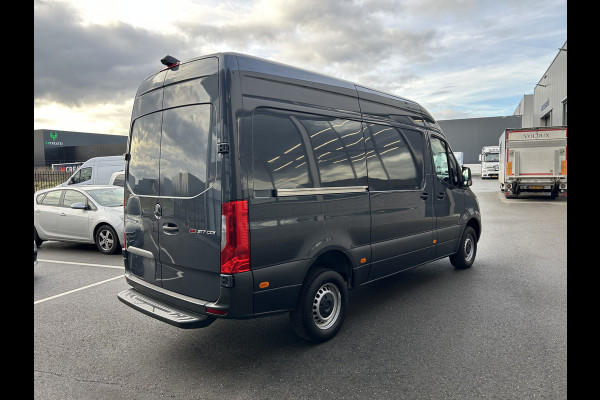 Mercedes-Benz Sprinter 317 CDI L2 H2 MBUX / Camera / Carplay navigatie / Airco