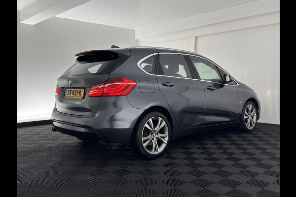 BMW 2 Serie Active Tourer 216d Corporate Lease High Executive Aut. *HEAD-UP | LEATHER | FULL-LED | HEATED-COMFORTSEATS | NAVI-FULLMAP | ECC | PDC | CRUISE | 18''ALU*