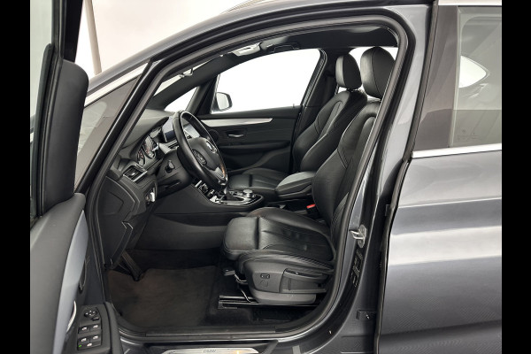 BMW 2 Serie Active Tourer 216d Corporate Lease High Executive Aut. *HEAD-UP | LEATHER | FULL-LED | HEATED-COMFORTSEATS | NAVI-FULLMAP | ECC | PDC | CRUISE | 18''ALU*