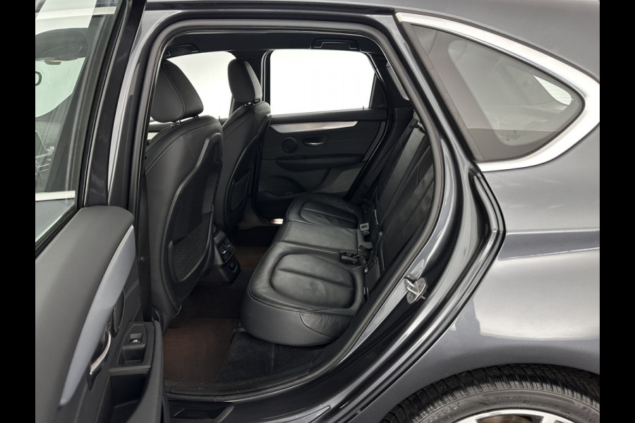 BMW 2 Serie Active Tourer 216d Corporate Lease High Executive Aut. *HEAD-UP | LEATHER | FULL-LED | HEATED-COMFORTSEATS | NAVI-FULLMAP | ECC | PDC | CRUISE | 18''ALU*