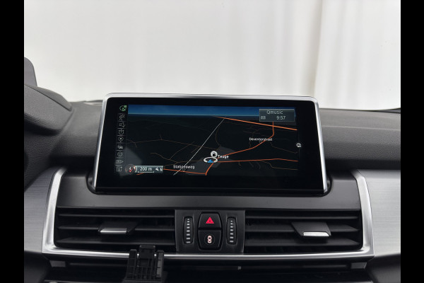 BMW 2 Serie Active Tourer 216d Corporate Lease High Executive Aut. *HEAD-UP | LEATHER | FULL-LED | HEATED-COMFORTSEATS | NAVI-FULLMAP | ECC | PDC | CRUISE | 18''ALU*
