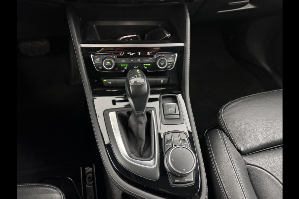 BMW 2 Serie Active Tourer 216d Corporate Lease High Executive Aut. *HEAD-UP | LEATHER | FULL-LED | HEATED-COMFORTSEATS | NAVI-FULLMAP | ECC | PDC | CRUISE | 18''ALU*