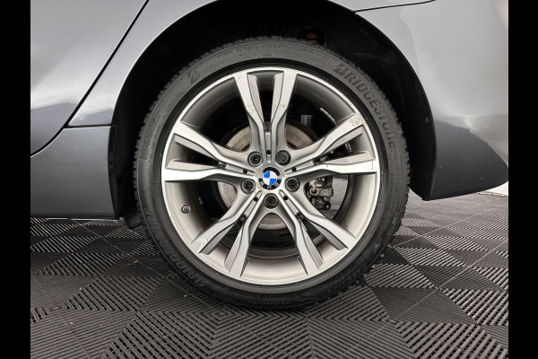 BMW 2 Serie Active Tourer 216d Corporate Lease High Executive Aut. *HEAD-UP | LEATHER | FULL-LED | HEATED-COMFORTSEATS | NAVI-FULLMAP | ECC | PDC | CRUISE | 18''ALU*