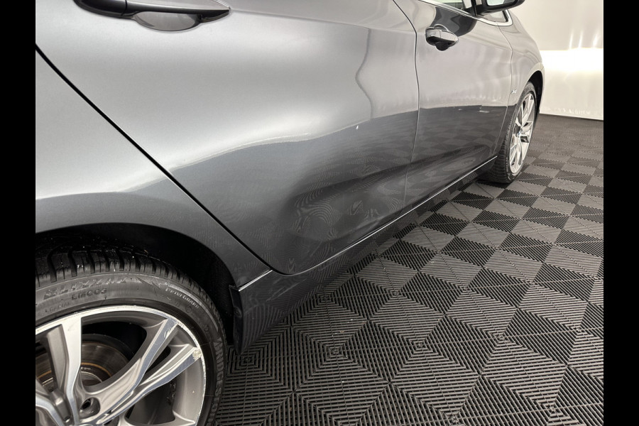 BMW 2 Serie Active Tourer 216d Corporate Lease High Executive Aut. *HEAD-UP | LEATHER | FULL-LED | HEATED-COMFORTSEATS | NAVI-FULLMAP | ECC | PDC | CRUISE | 18''ALU*