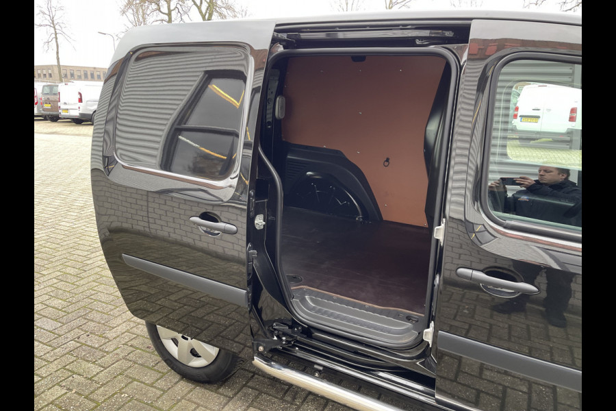 Renault Kangoo 1.5 Blue dCi 95 Work Edition / vaste prijs rijklaar € 13.950 ex btw / bpm vrij / euro 6 / 12.515 km NAP! / 6 versnellingen / trekhaak / airco / cruise / zwart metallic