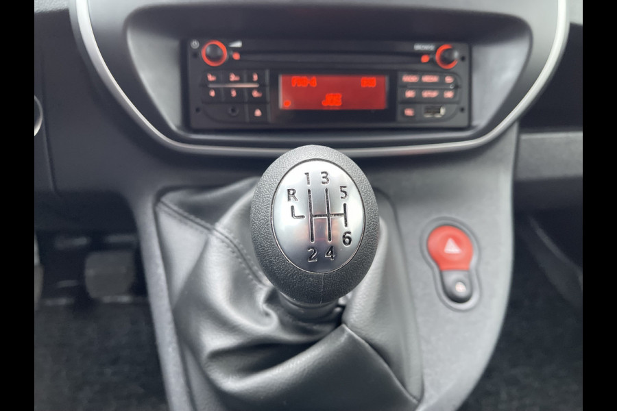 Renault Kangoo 1.5 Blue dCi 95 Work Edition / vaste prijs rijklaar € 13.950 ex btw / bpm vrij / euro 6 / 12.515 km NAP! / 6 versnellingen / trekhaak / airco / cruise / zwart metallic