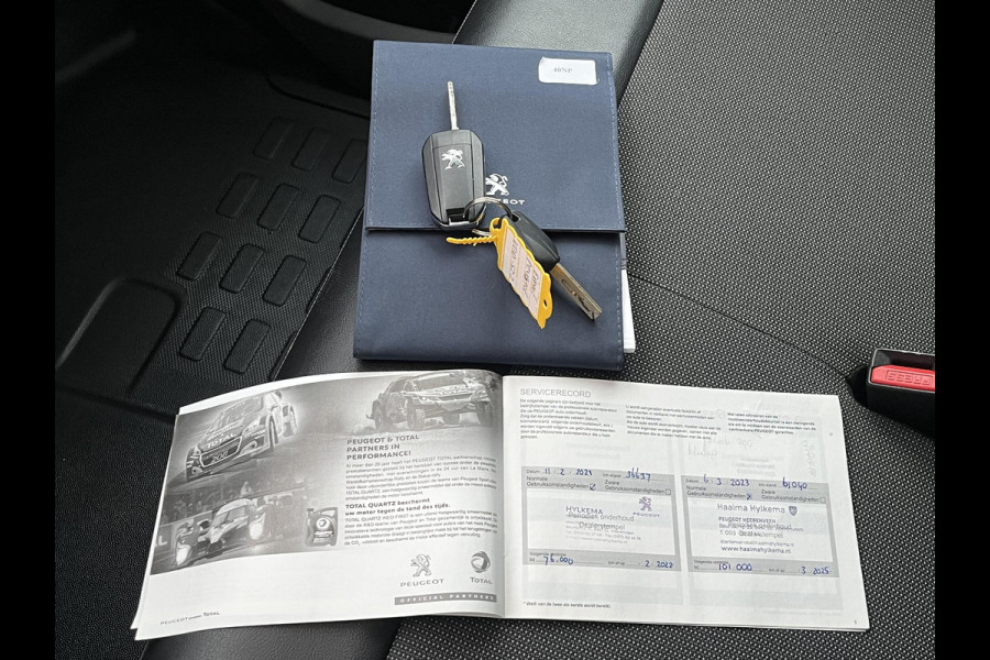 Peugeot Expert 2.0 BlueHDI 120 Premium*CRUISE*A/C*HAAK*CARPLAY*3P