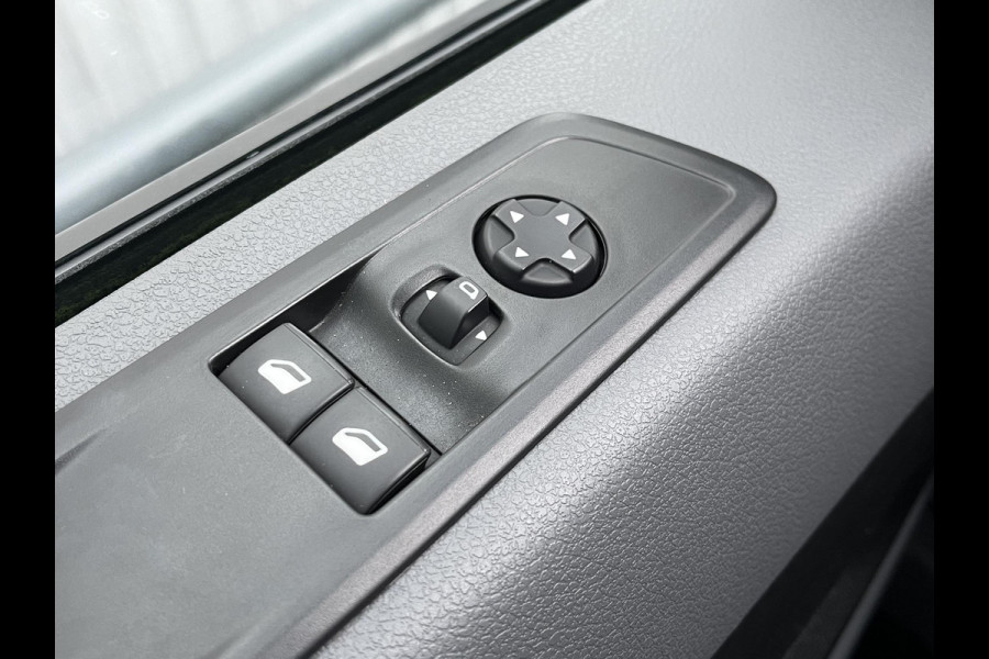 Peugeot Expert 2.0 BlueHDI 120 Premium*CRUISE*A/C*HAAK*CARPLAY*3P