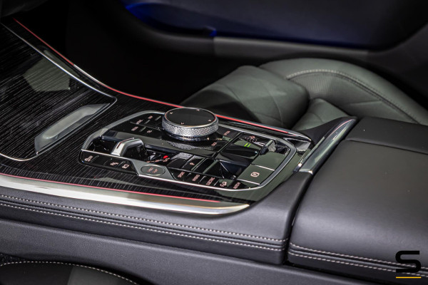 BMW X5 XDrive50e|M-sport Pro|Fis €99.000,-|Comfort stoel|H&K