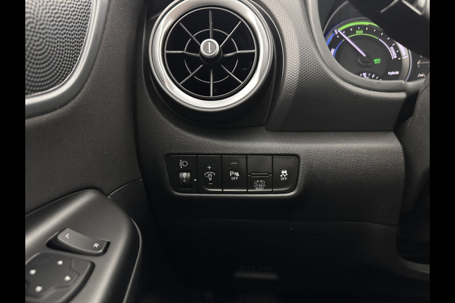 Hyundai Kona 1.6 GDI HEV Comfort Smart (INCL-BTW) Aut. *NAVI-FULLMAP | DIGI-COCKPIT | ADAPTIVE-CRUISE | | KEYLESS | CAMERA | HEAD-UP | SHIFT-PADDLES | DAB | COMFORT-SEATS | 16 "ALU*