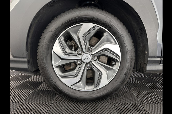 Hyundai Kona 1.6 GDI HEV Comfort Smart (INCL-BTW) Aut. *NAVI-FULLMAP | DIGI-COCKPIT | ADAPTIVE-CRUISE | | KEYLESS | CAMERA | HEAD-UP | SHIFT-PADDLES | DAB | COMFORT-SEATS | 16 "ALU*