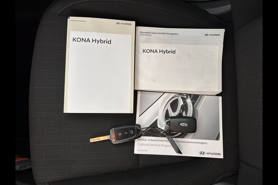 Hyundai Kona 1.6 GDI HEV Comfort Smart (INCL-BTW) Aut. *NAVI-FULLMAP | DIGI-COCKPIT | ADAPTIVE-CRUISE | | KEYLESS | CAMERA | HEAD-UP | SHIFT-PADDLES | DAB | COMFORT-SEATS | 16 "ALU*