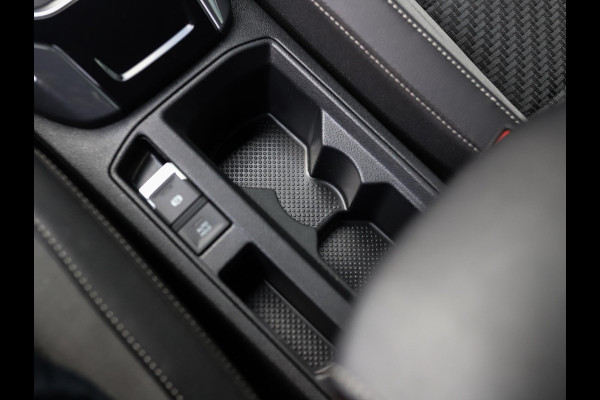 Volkswagen T-Roc 1.5 TSI Sport Business R -Line | Camera | Virtual Cockpit | Keyless