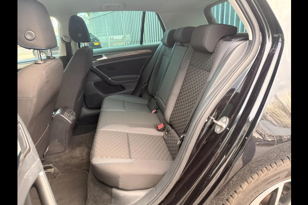 Volkswagen Golf 1.5 TSI Highline 7.5 DSG Join Stoelverw Clima Parkpilot Xenon Front assist