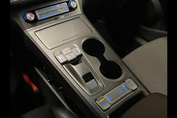 Hyundai Kona EV Fashion 64 kWh|100% SOH|FACELIFT|3-FASE|1/2 LEDER|ACC|NAVI|CAMERA|CARPLAY|STOELVERW|NAVI|ORG.NL|NAP|1e EIG.|IN.BTW