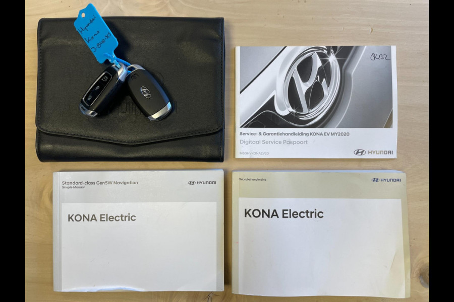 Hyundai Kona EV Fashion 64 kWh|100% SOH|FACELIFT|3-FASE|1/2 LEDER|ACC|NAVI|CAMERA|CARPLAY|STOELVERW|NAVI|ORG.NL|NAP|1e EIG.|IN.BTW