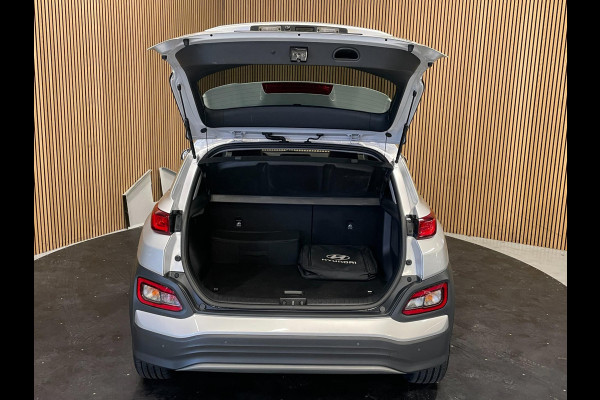 Hyundai Kona EV Fashion 64 kWh|100% SOH|FACELIFT|3-FASE|1/2 LEDER|ACC|NAVI|CAMERA|CARPLAY|STOELVERW|NAVI|ORG.NL|NAP|1e EIG.|IN.BTW