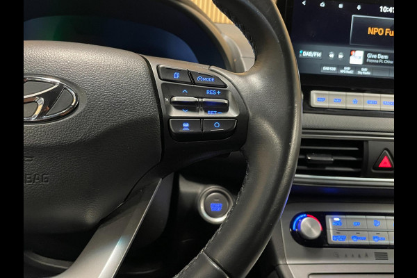 Hyundai Kona EV Fashion 64 kWh|100% SOH|FACELIFT|3-FASE|1/2 LEDER|ACC|NAVI|CAMERA|CARPLAY|STOELVERW|NAVI|ORG.NL|NAP|1e EIG.|IN.BTW