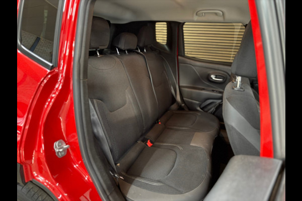 Jeep Renegade 1.4 MultiAir Night Eagle II Limited Automaat | Trekhaak | Navigatie | Adaptive Cruise Control | PDC voor + achter