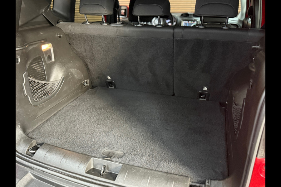 Jeep Renegade 1.4 MultiAir Night Eagle II Limited Automaat | Trekhaak | Navigatie | Adaptive Cruise Control | PDC voor + achter