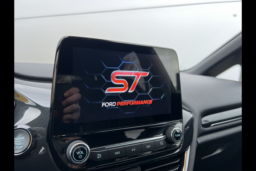 Ford Fiesta 1.5 EcoB. ST DEALERONDERHOUDEN! RECARO! MILLTEK! B&O! WINTERPACK