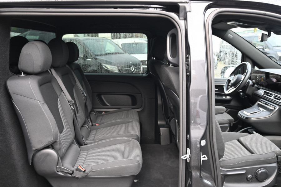 Mercedes-Benz V-Klasse 300d AMG L2 DC AMG pakket, Easy pakket, Winter pakket, Etc.