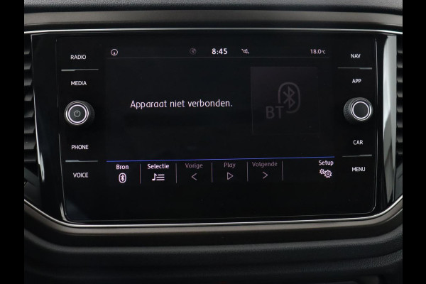 Volkswagen T-Roc 1.5 TSI Style | Panoramadak | Trekhaak | Full LED | Carplay | Adaptive cruise | Navigatie | Airco | Parkeerhulp | Bluetooth