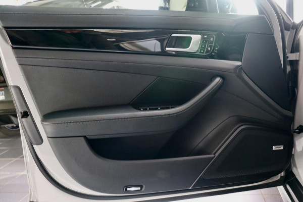 Porsche Panamera Sport Turismo 2.9 4 E-H KRIJT|PANO|18weg|PDLS+|Sportuit