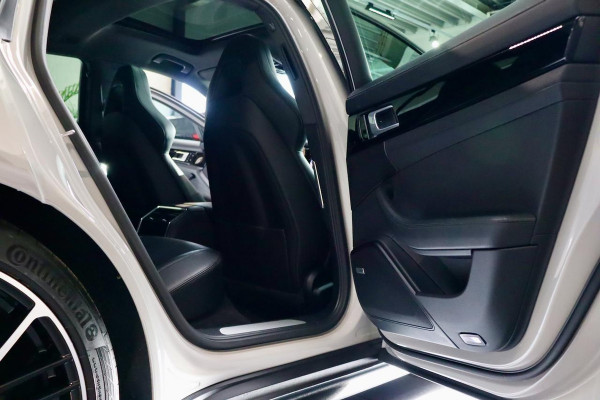 Porsche Panamera Sport Turismo 2.9 4 E-H KRIJT|PANO|18weg|PDLS+|Sportuit