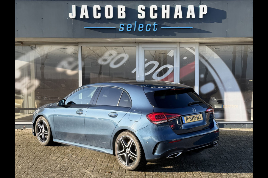 Mercedes-Benz A-Klasse 180 Business Solution Automaat / AMG styling / 18"LM / LED / Navi / Camera