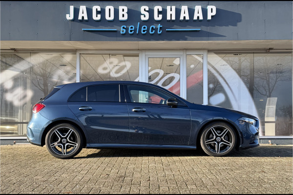 Mercedes-Benz A-Klasse 180 Business Solution Automaat / AMG styling / 18"LM / LED / Navi / Camera