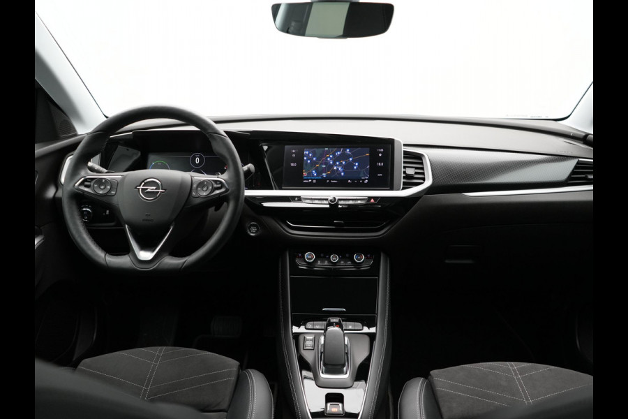 Opel Grandland 1.6 Turbo Elegance Plug In Hybrid 225pk Dealer O.H. PHEV | Adaptive Cruise | 360 Camera | Alcantara Sportstoelen Verwarmd | Apple Carplay | Stuur Verwarmd | Keyless | Blis | Virtual | Navigatie | DAB |