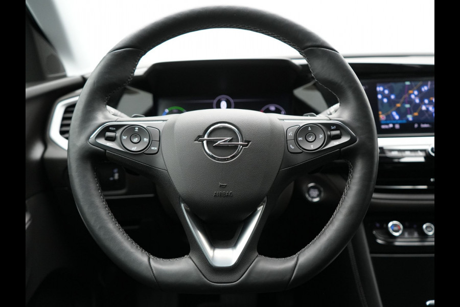 Opel Grandland 1.6 Turbo Elegance Plug In Hybrid 225pk Dealer O.H. PHEV | Adaptive Cruise | 360 Camera | Alcantara Sportstoelen Verwarmd | Apple Carplay | Stuur Verwarmd | Keyless | Blis | Virtual | Navigatie | DAB |
