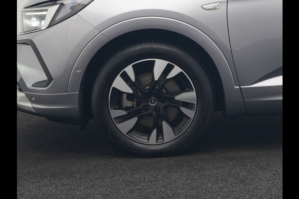 Opel Grandland 1.6 Turbo Elegance Plug In Hybrid 225pk Dealer O.H. PHEV | Adaptive Cruise | 360 Camera | Alcantara Sportstoelen Verwarmd | Apple Carplay | Stuur Verwarmd | Keyless | Blis | Virtual | Navigatie | DAB |