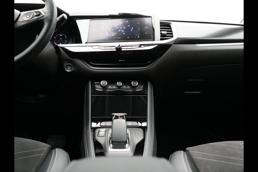 Opel Grandland 1.6 Turbo Elegance Plug In Hybrid 225pk Dealer O.H. PHEV | Adaptive Cruise | 360 Camera | Alcantara Sportstoelen Verwarmd | Apple Carplay | Stuur Verwarmd | Keyless | Blis | Virtual | Navigatie | DAB |