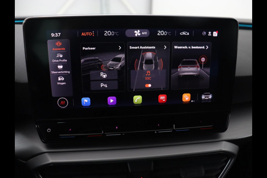 Seat Leon 1.5 TSI FR Launch Edition | Trekhaak | Adaptive cruise | Sfeerverlichting | Carplay | Navigatie | Full LED | 18'' | Parkeerhulp | Climate control | Sportstoelen | Bluetooth