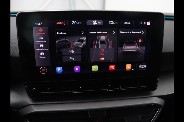 Seat Leon 1.5 TSI FR Launch Edition | Trekhaak | Adaptive cruise | Sfeerverlichting | Carplay | Navigatie | Full LED | 18'' | Parkeerhulp | Climate control | Sportstoelen | Bluetooth