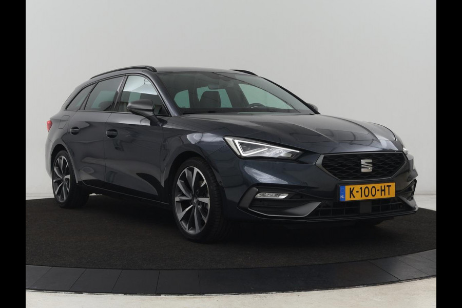 Seat Leon 1.5 TSI FR Launch Edition | Trekhaak | Adaptive cruise | Sfeerverlichting | Carplay | Navigatie | Full LED | 18'' | Parkeerhulp | Climate control | Sportstoelen | Bluetooth